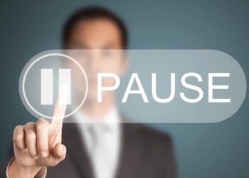 Tạm ngừng kinh doanh