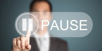 Tạm ngừng kinh doanh